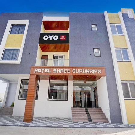 Khātu Hotel O Shree Gurukripa מראה חיצוני תמונה