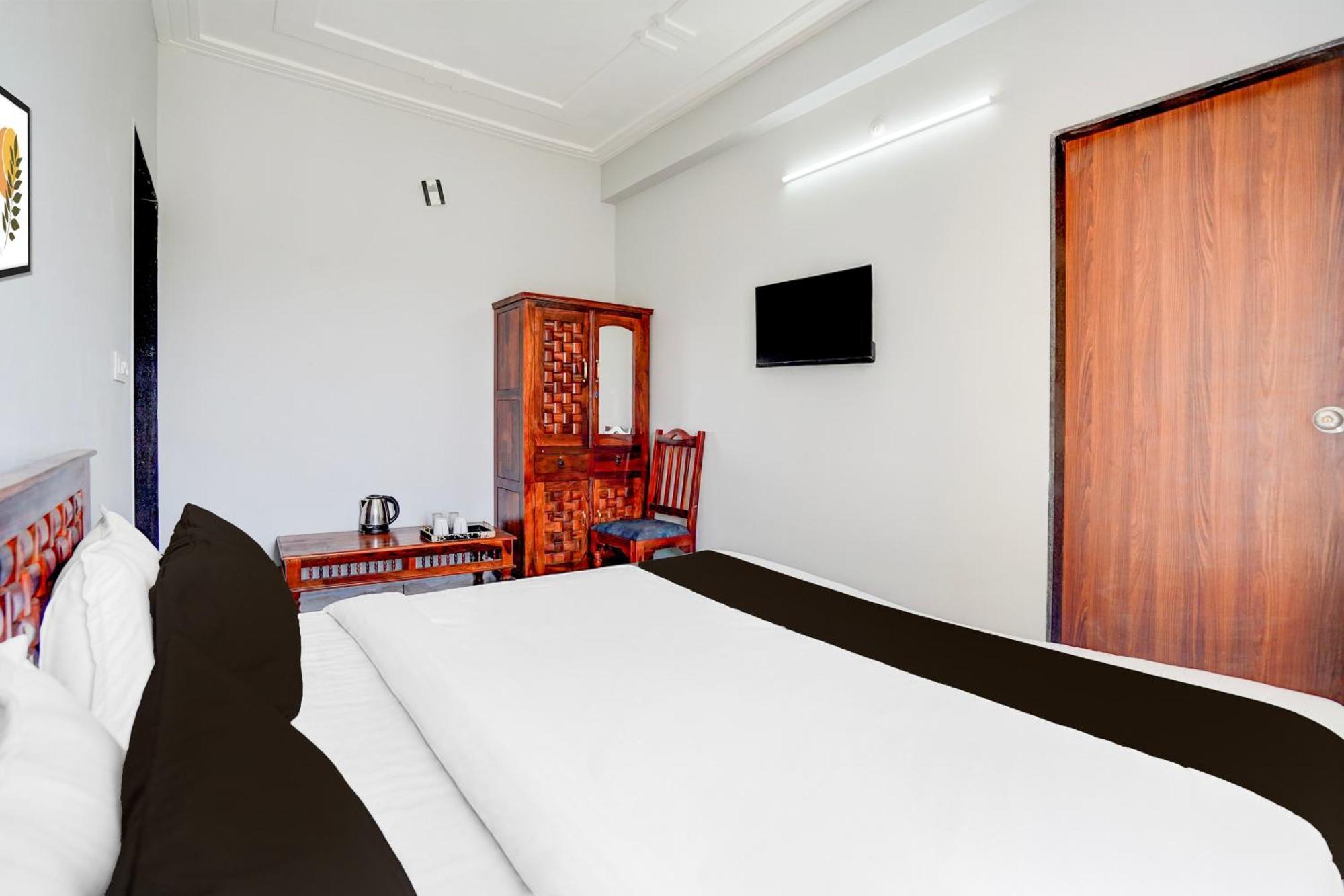 Khātu Hotel O Shree Gurukripa מראה חיצוני תמונה