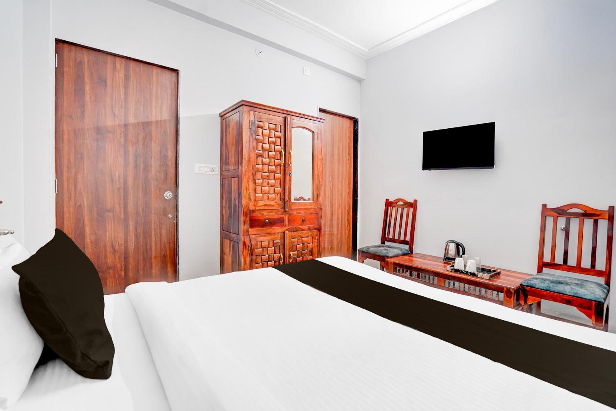 Khātu Hotel O Shree Gurukripa מראה חיצוני תמונה