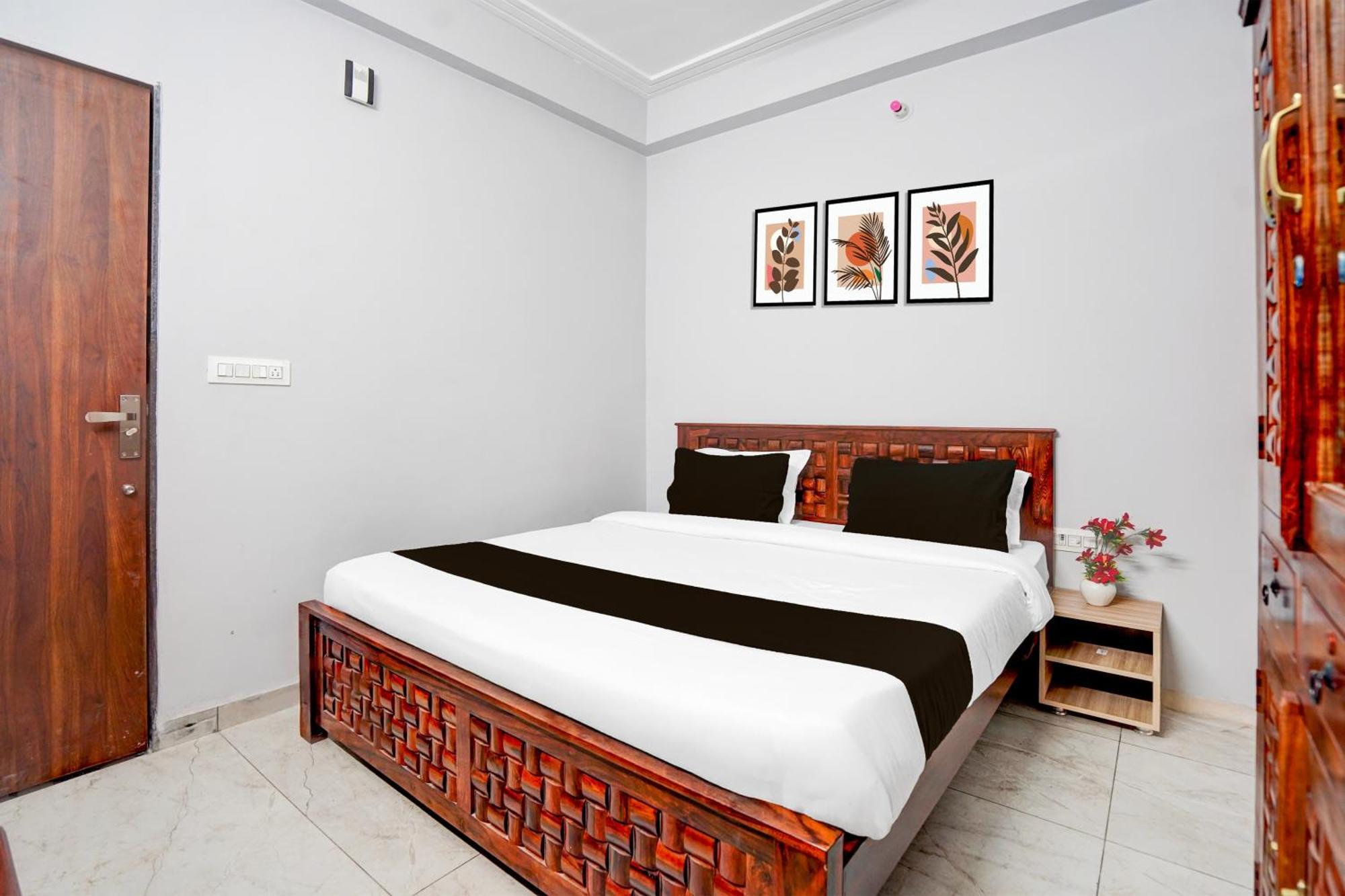 Khātu Hotel O Shree Gurukripa מראה חיצוני תמונה