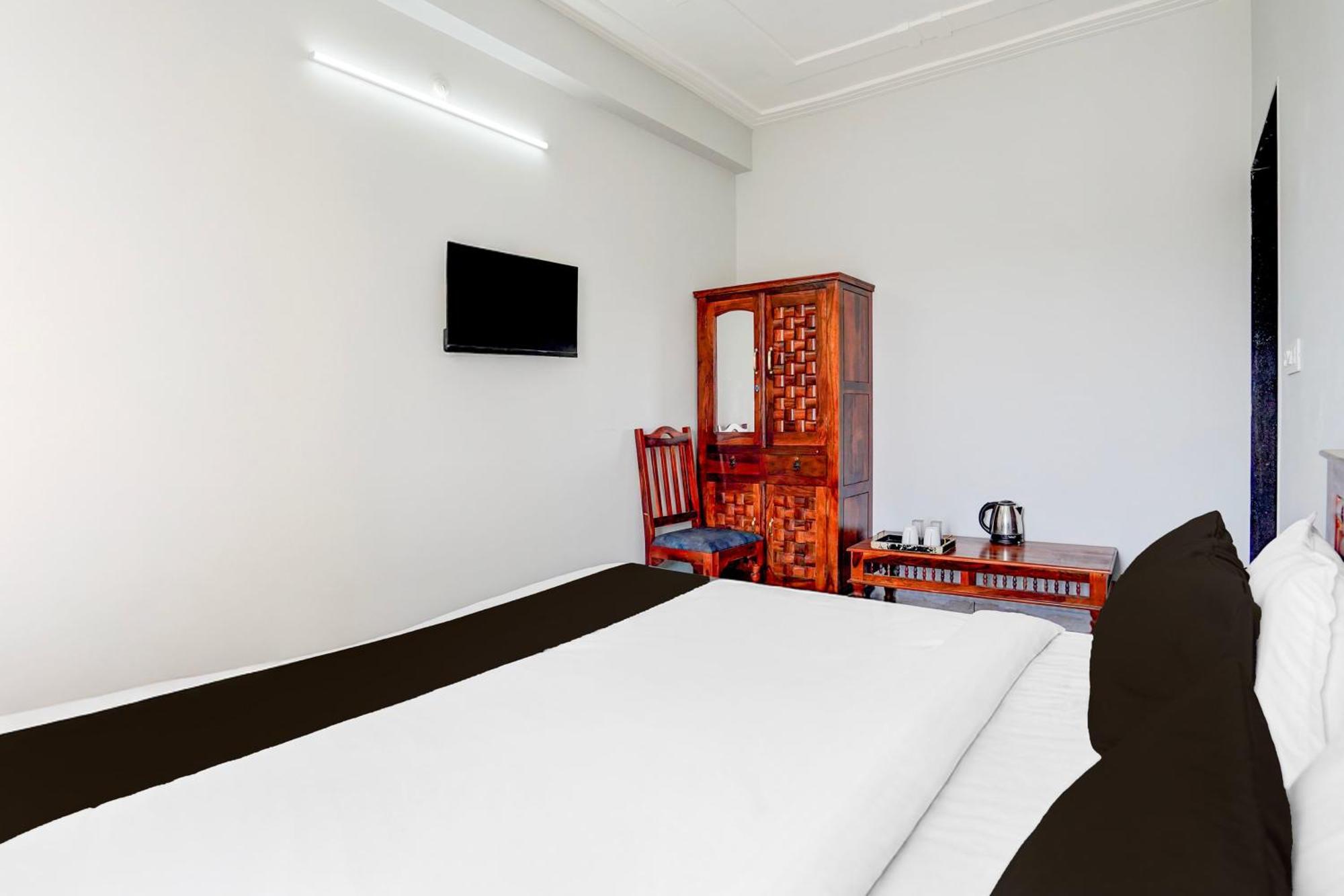 Khātu Hotel O Shree Gurukripa מראה חיצוני תמונה